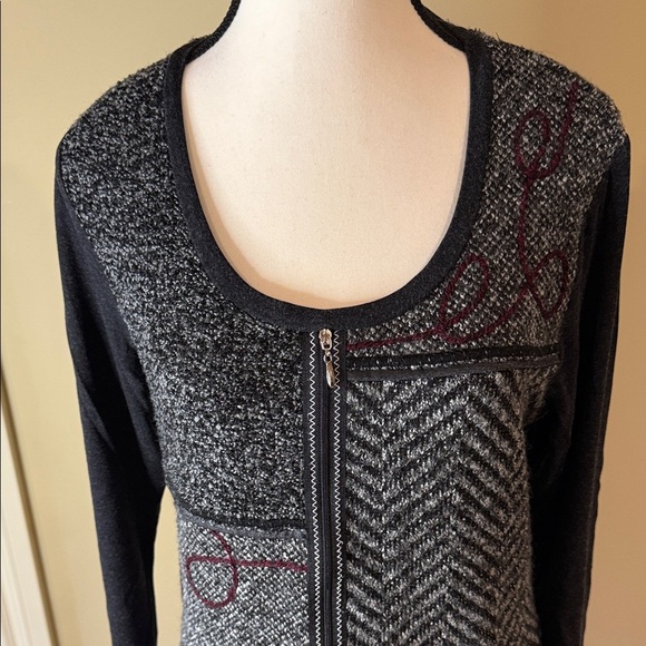 Dolcezza Sweater Black Burgundy Gray Patchwork with Zipper Embellishment Women - Picture 2 of 8